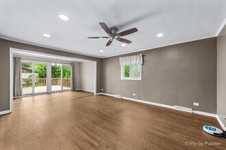 4525 Saratoga Ave in Downers Grove, IL - Foto de edificio - Building Photo