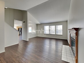 1913 Prairie Ridge Dr in Plainfield, IL - Building Photo - Building Photo