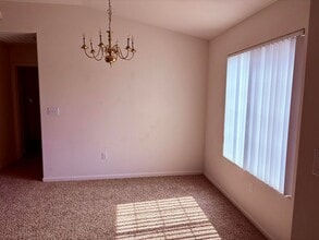 12810 Marradi Ave in Bakersfield, CA - Building Photo - Building Photo