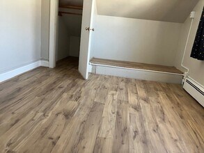 71 Chapel St in Shirley, MA - Building Photo - Building Photo