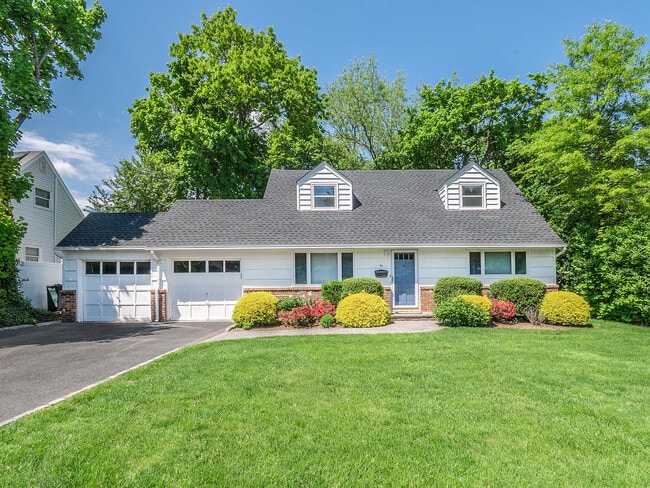 property at 51 Bella Vista Ave
