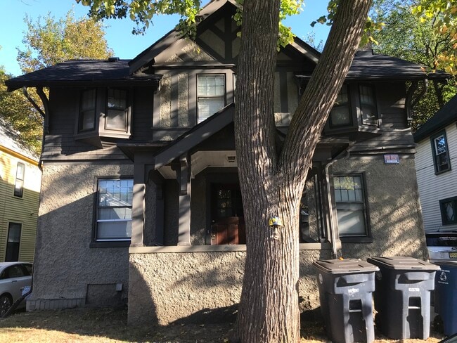 property at 947 Greenwood Ave