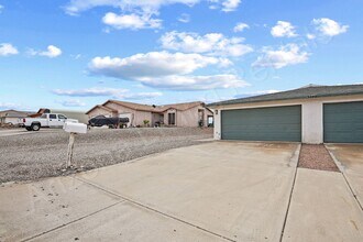 3240 Osborn Dr in Lake Havasu City, AZ - Building Photo - Building Photo