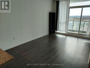 66-2566 Forest Manor Rd in Toronto, ON - Building Photo - Building Photo