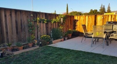 17060 Mimosa Dr in Morgan Hill, CA - Building Photo - Building Photo