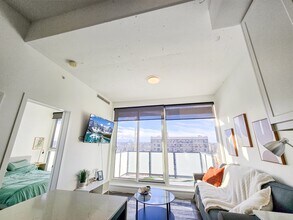 327-39A 9a St NW in Calgary, AB - Building Photo - Building Photo