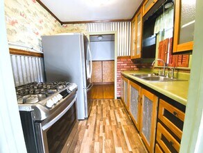 207 S Mt Carmel St in Wichita, KS - Building Photo - Building Photo