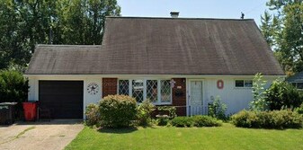 3011 Dennis Ln in Grove City, OH - Building Photo