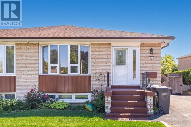 property at 61 Avondale Blvd