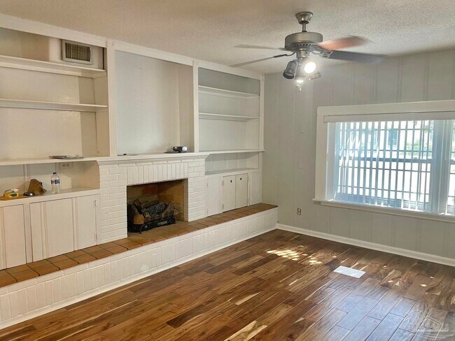 1200 Wilson Ave in Pensacola, FL - Building Photo - Building Photo