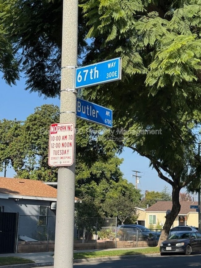 318 E Heath Ln in Long Beach, CA - Building Photo - Building Photo