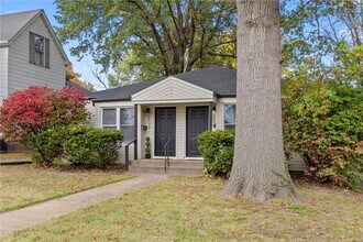 205 N 28th St in Belleville, IL - Foto de edificio - Building Photo