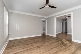 3017 Freemont Terrace S in St. Petersburg, FL - Building Photo - Building Photo