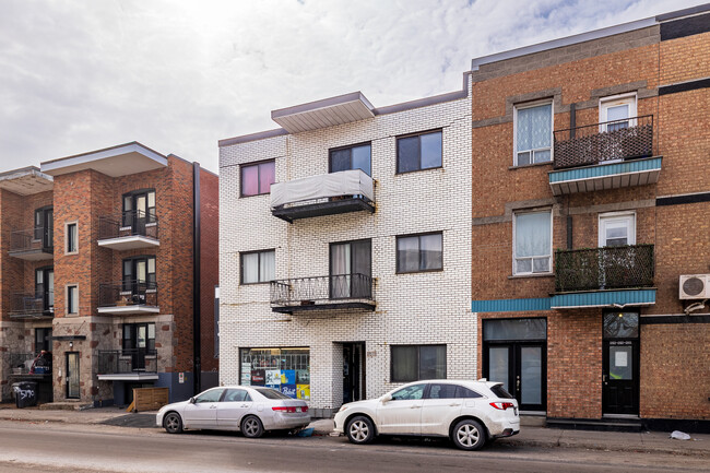 5210 D'iberville St in Montréal, QC - Building Photo - Building Photo