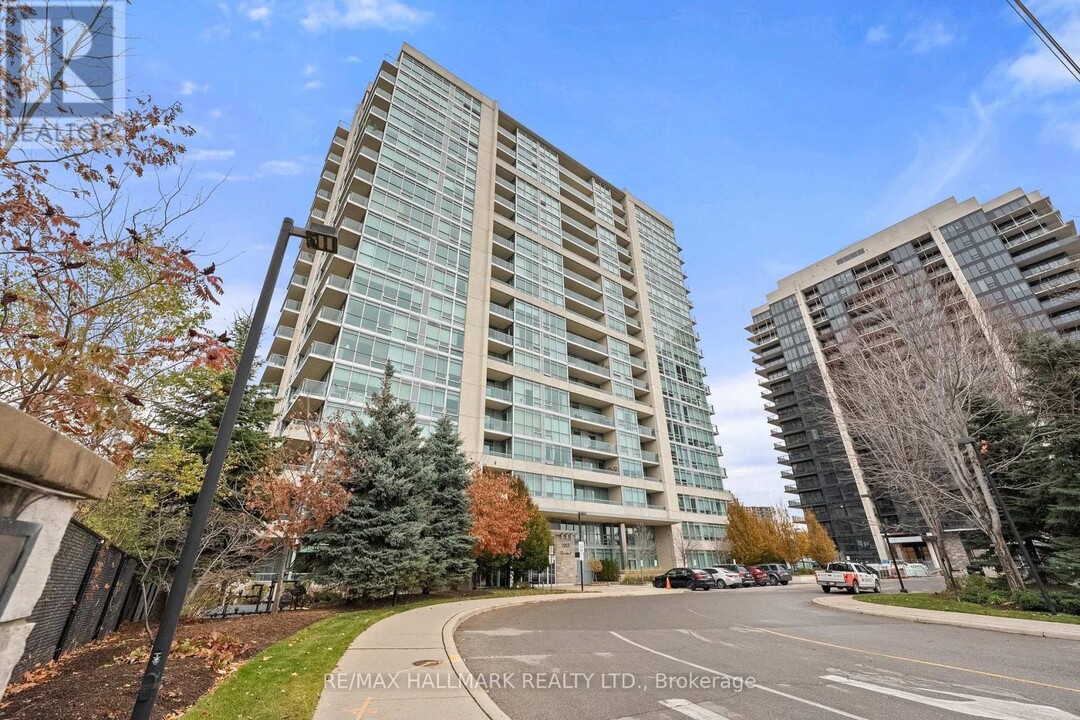 1055-1055 Southdown Rd in Mississauga, ON - Building Photo