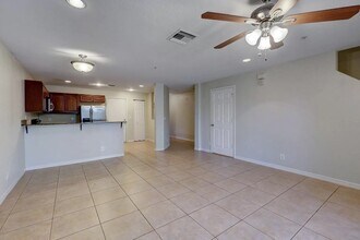 5273 SE Jennings Ln in Stuart, FL - Building Photo - Building Photo