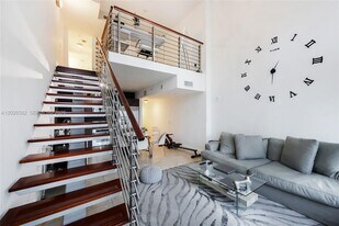 41 SE 5th St, Unit 1303 in Miami, FL - Building Photo