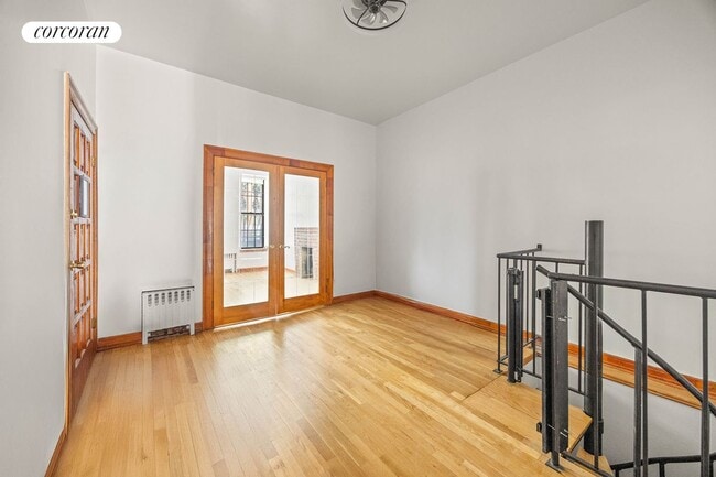 332 6th Ave