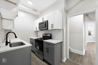 5948 W Superior Chicago, IL 60644 in Chicago, IL - Foto de edificio - Building Photo