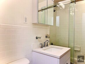 EAST 35 STREET in New York, NY - Building Photo - Building Photo