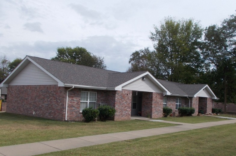 Azalea Ridge Apartments in Fredericktown, MO - Building Photo