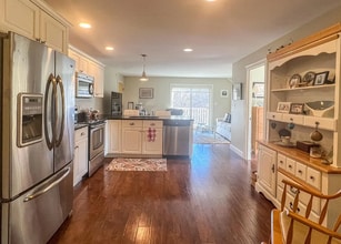 2 Davis Point Ln, Unit 2B in Cape Elizabeth, ME - Building Photo - Building Photo