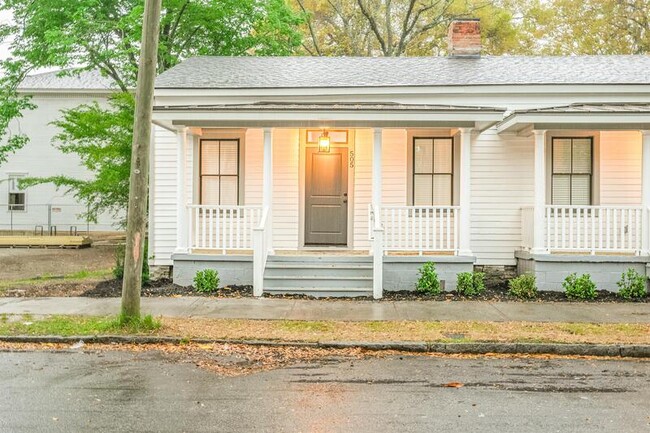 505 W 38th St in Savannah, GA - Foto de edificio - Building Photo