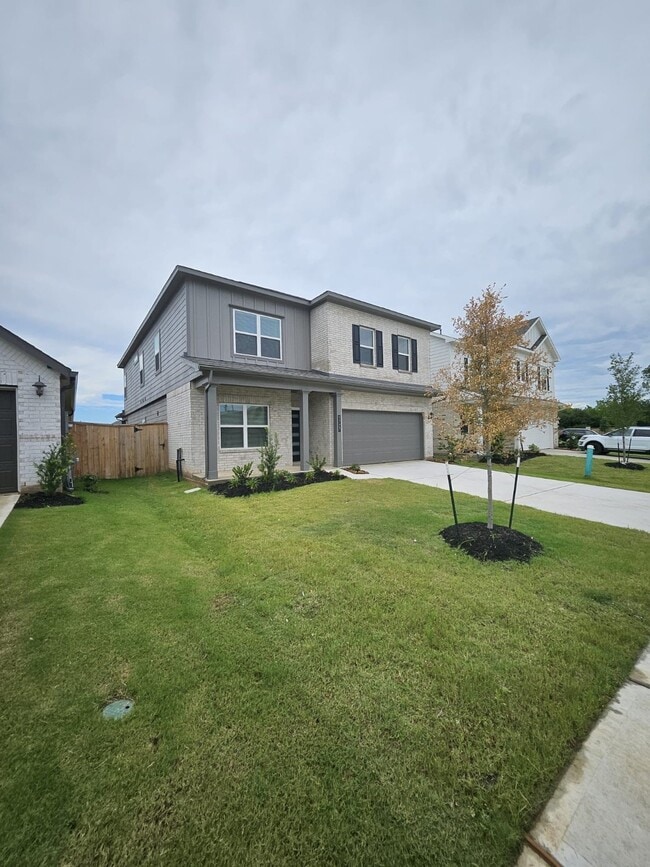 2727 Crest Creek Ln in Richmond, TX - Building Photo - Building Photo