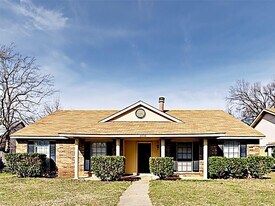 2836 Chelsea Ln in Flower Mound, TX - Building Photo