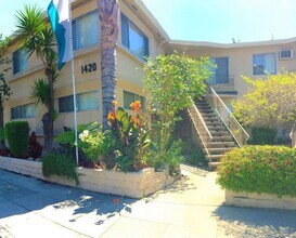 1420 Seward St. in Los Angeles, CA - Building Photo - Interior Photo