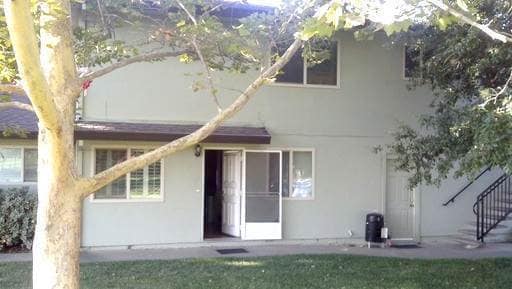 2900 Pole Line Rd