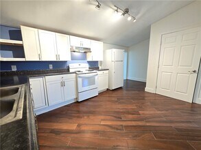 236 Jefferson Ave in Canandaigua, NY - Building Photo - Building Photo