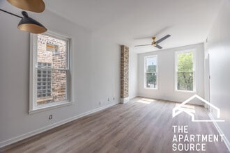 2206 W Erie St, Unit 2F in Chicago, IL - Building Photo - Building Photo