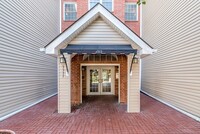 3311 Wyndham Cir in Alexandria, VA - Building Photo - Building Photo