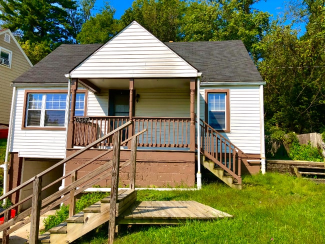 6367 Helen St in South Park, PA - Building Photo - Building Photo