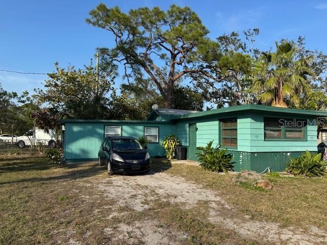 537 Edwards Dr in Sarasota, FL - Building Photo - Building Photo