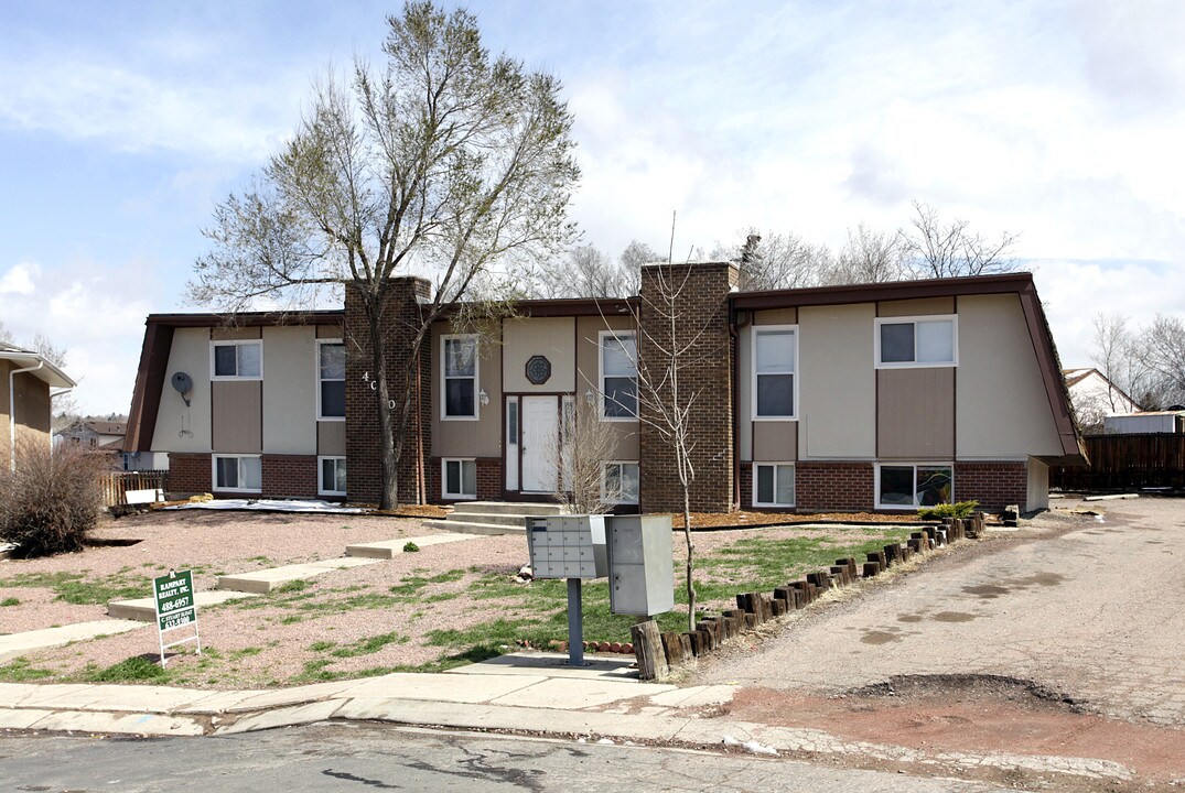 4050 Ruskin Way in Colorado Springs, CO - Foto de edificio