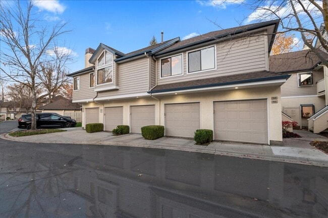 964 E Riverpark Ln in Boise, ID - Building Photo - Building Photo