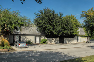 Melrose Place in Houston, TX - Building Photo