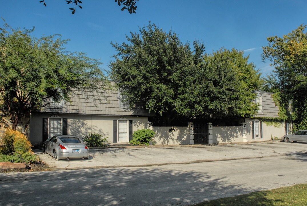 Melrose Place in Houston, TX - Foto de edificio