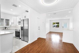 234 NW 45th St in Miami, FL - Building Photo - Building Photo