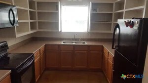 1112 Jones St in San Marcos, TX - Building Photo - Building Photo