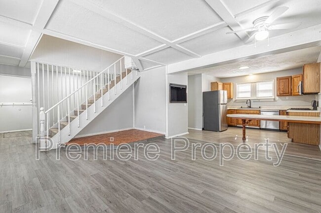 11825 Roberts St in Sugar Creek, MO - Building Photo - Building Photo