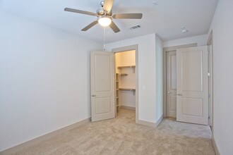 Camden Lamar Heights in Austin, TX - Building Photo - Interior Photo