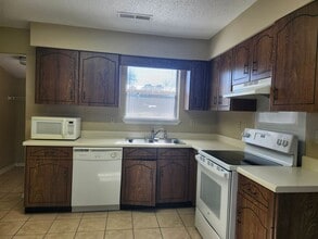 101 Lytle Rd in Rossville, GA - Building Photo - Building Photo