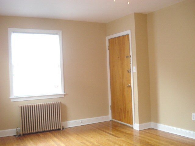 812 Greenwood Cir in Takoma Park, MD - Building Photo