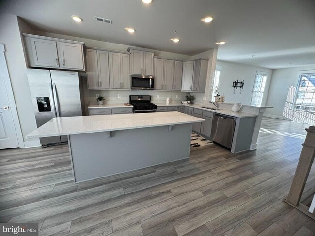 property at 7919 Wormans Mill Rd