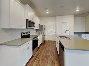 4036 S Slate Creek Ave in Meridian, ID - Foto de edificio - Building Photo