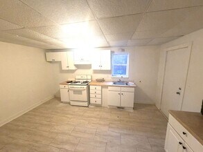 731 W 4th St in Erie, PA - Foto de edificio - Building Photo