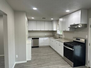 305 Mimosa St in Aubrey, TX - Building Photo - Building Photo